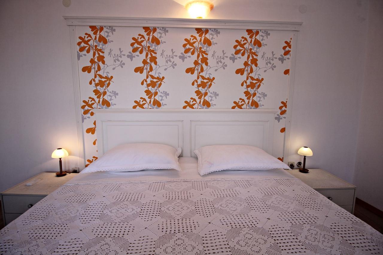 Filipi Apartment Сали Экстерьер фото